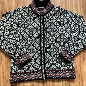 L.L. Bean Black and White Patterned Sweater